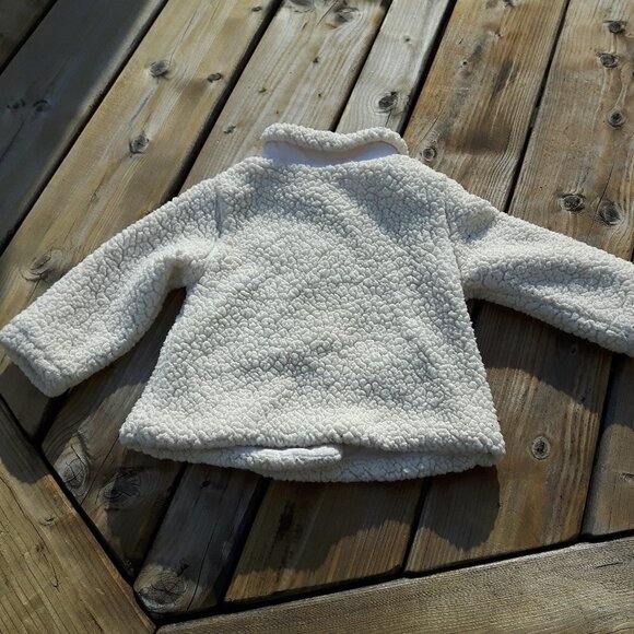 Adorable Sherpa Baby Girls coat Joe Fresh 12-18mos - Picture 2 of 3